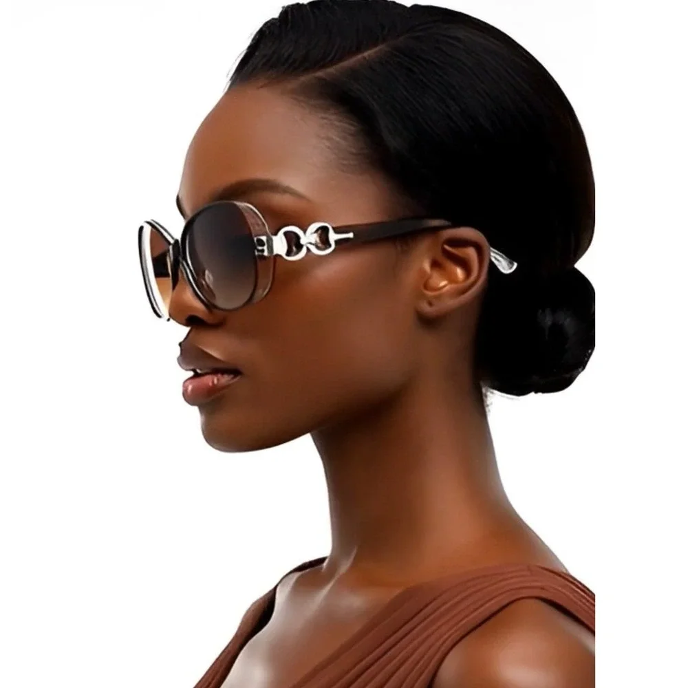 Designer Style Oversize Oval Sunglasses Women Brown Gradient Lenses Chain Detail